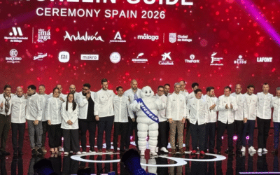 LA GUIDA MICHELIN 2026 VESTITA A FESTA A MALAGA CON AQUANARIA